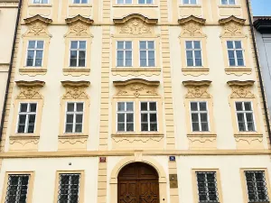 Pronájem kanceláře, Praha - Malá Strana, Karmelitská, 62 m2