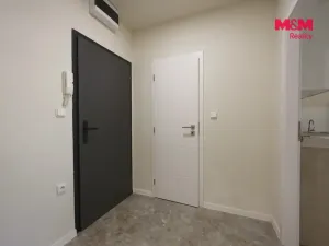 Pronájem bytu 2+kk, Ústí nad Labem, Šrámkova, 40 m2