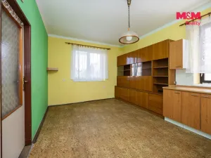 Prodej rodinného domu, Uhersko, 128 m2