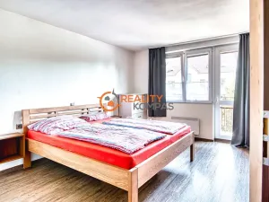 Prodej rodinného domu, Hovorany, 220 m2