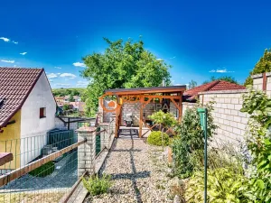 Prodej rodinného domu, Hovorany, 220 m2