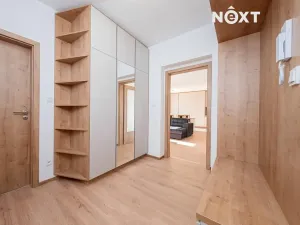 Pronájem bytu 2+kk, Pardubice, U Sportovní školy, 97 m2
