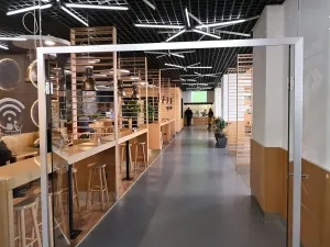 Pronájem kanceláře, Praha - Ruzyně, Aviatická, 600 m2