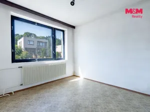 Prodej rodinného domu, Chvaletice, Budovatelů, 180 m2