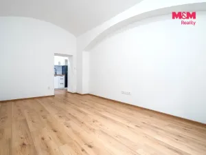 Prodej bytu 2+1, Praha - Dejvice, Kafkova, 43 m2