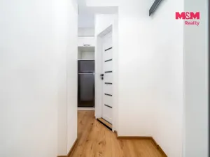 Prodej bytu 2+1, Praha - Dejvice, Kafkova, 43 m2