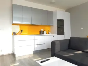 Pronájem bytu 2+kk, Praha - Horní Měcholupy, Modenská, 54 m2