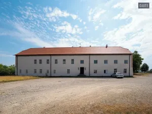 Prodej komerčního pozemku, Vlasatice, 83936 m2