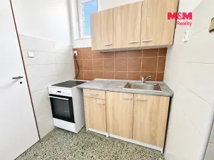 Pronájem obchodního prostoru, Klešice, 1007 m2