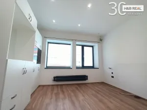 Pronájem kanceláře, Zlín, Rašínova, 58 m2