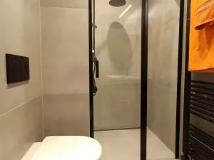 Pronájem kanceláře, Zlín, Rašínova, 58 m2