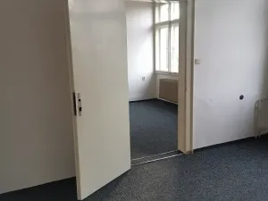 Pronájem kanceláře, Pardubice, 35 m2