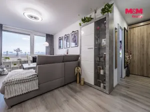 Prodej bytu 2+kk, Praha - Stodůlky, Trávníčkova, 45 m2