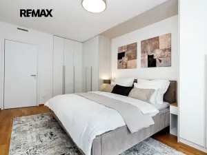 Pronájem bytu 3+kk, Praha - Smíchov, Šiklové, 97 m2