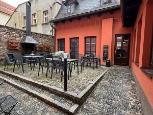 Pronájem obchodního prostoru, Kolín, Na Hradbách, 164 m2
