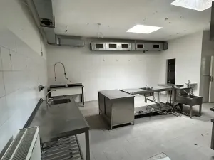 Pronájem restaurace, Kolín, 131 m2