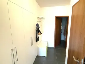Pronájem bytu 1+kk, Praha - Jinonice, Kloudova, 57 m2