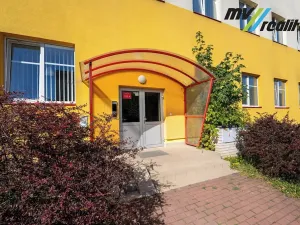 Prodej bytu 3+1, Milovice, Topolová, 77 m2