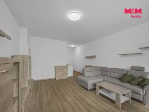 Pronájem bytu 2+kk, Pardubice - Zelené Předměstí, nábřeží Závodu míru, 55 m2