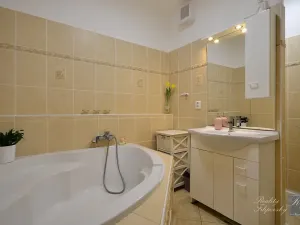 Pronájem bytu 2+1, Chlumec, Stradovská, 65 m2