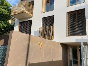 Pronájem bytu 1+1, Praha - Žižkov, V domově, 39 m2