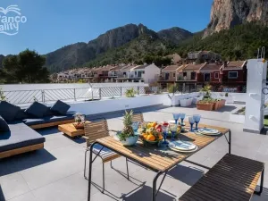 Prodej rodinného domu, Polop, Alicante, Španělsko, 200 m2
