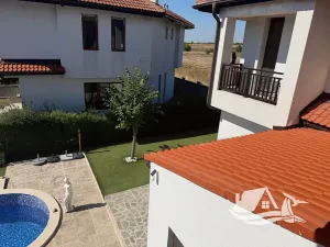 Prodej rodinného domu, Pomorie, Bulharsko, 179 m2