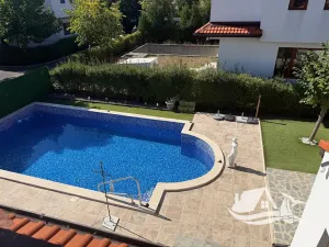Prodej rodinného domu, Pomorie, Bulharsko, 179 m2
