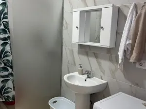 Prodej bytu 2+kk, Manëz, Albánie, Rruga Gjiri i Lalzit, 54 m2