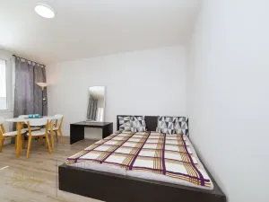 Pronájem bytu 1+1, Praha - Střížkov, Rumburská, 27 m2