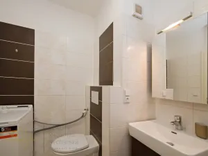 Pronájem bytu 1+1, Praha - Střížkov, Rumburská, 27 m2