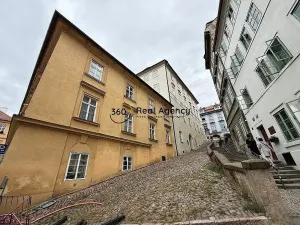 Pronájem bytu 1+1, Praha - Malá Strana, Šporkova, 44 m2