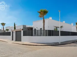 Prodej rodinného domu, Cartagena, Murcia, Španělsko, 154 m2