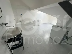 Prodej bytu 2+kk, Mikulovice, Hlavní, 83 m2