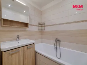 Pronájem bytu 3+1, Cheb, Do Zátiší, 77 m2