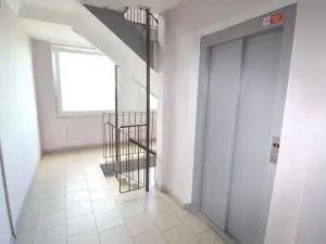 Prodej bytu 2+kk, Praha - Záběhlice, Dunická, 43 m2