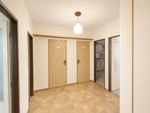 Prodej bytu 3+1, Praha - Modřany, Krouzova, 69 m2