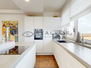 Prodej bytu 3+kk, České Budějovice, Mikuláše z Husi, 97 m2
