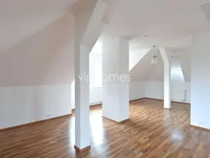 Pronájem vily, Praha - Smíchov, 413 m2