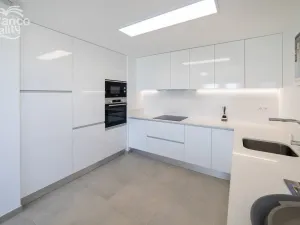 Prodej bytu 4+kk, Santa Pola, Alicante, Španělsko, 97 m2