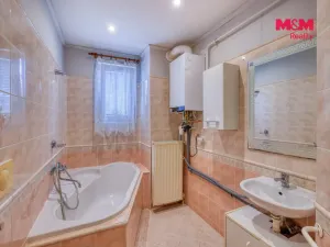 Pronájem bytu 2+1, Karlovy Vary - Bohatice, Na Výšině, 45 m2