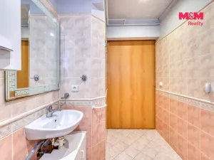 Pronájem bytu 2+1, Karlovy Vary - Bohatice, Na Výšině, 45 m2