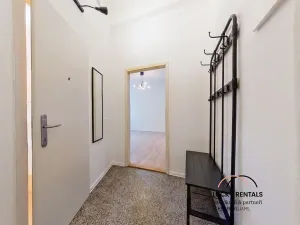 Pronájem bytu 1+kk, Praha - Strašnice, Na hroudě, 27 m2