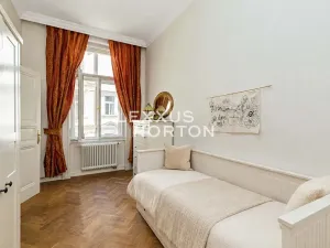 Prodej bytu 4+kk, Praha - Vinohrady, Varšavská, 130 m2