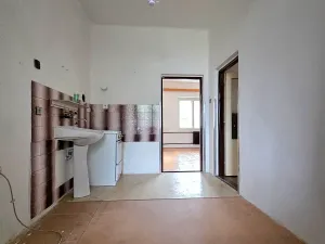 Prodej rodinného domu, Holasice, 182 m2