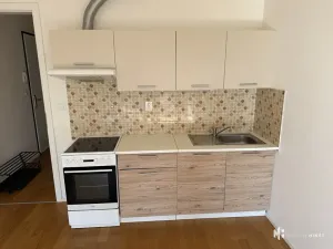 Pronájem bytu 1+kk, Praha - Kbely, Plzákova, 30 m2