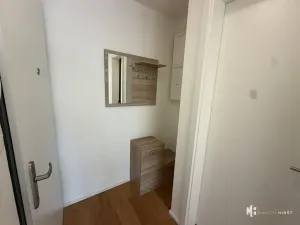 Pronájem bytu 1+kk, Praha - Kbely, Plzákova, 30 m2