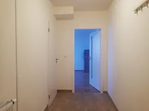 Pronájem bytu 2+kk, Praha - Holešovice, Malá Plynární, 36 m2