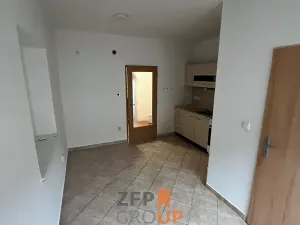 Pronájem bytu 2+kk, Třebíč, Brněnská, 35 m2