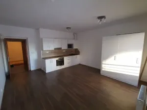 Pronájem bytu 1+kk, Praha - Letňany, Pavla Beneše, 36 m2